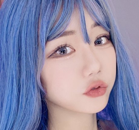 Berry exclusive pornstar pic