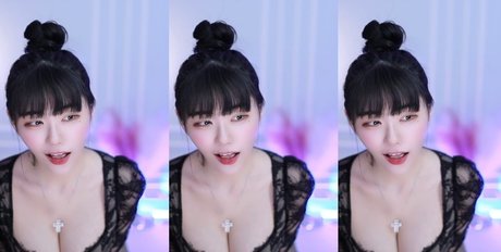 moms onlyfans nude gallery