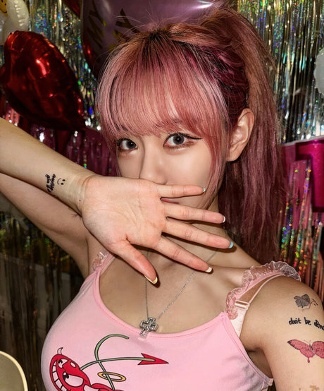 shemale handjob onlyfans free naked photos