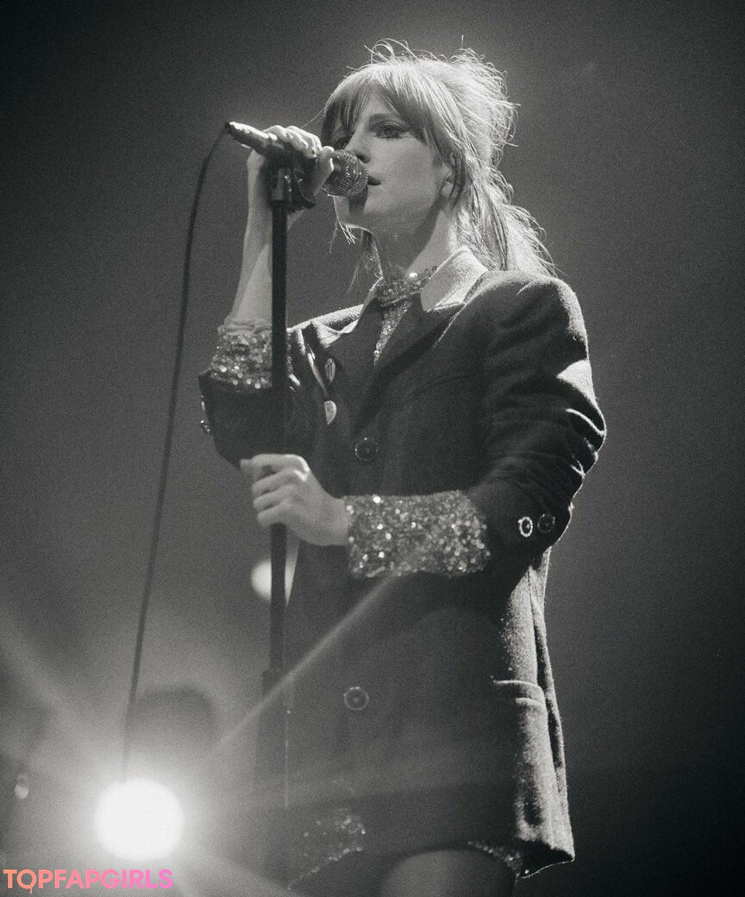 Hayley Williams star pretty pic