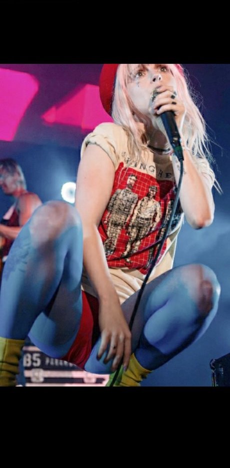 Hayley Williams model nice img