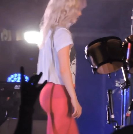 Hayley Williams star beautiful galleries