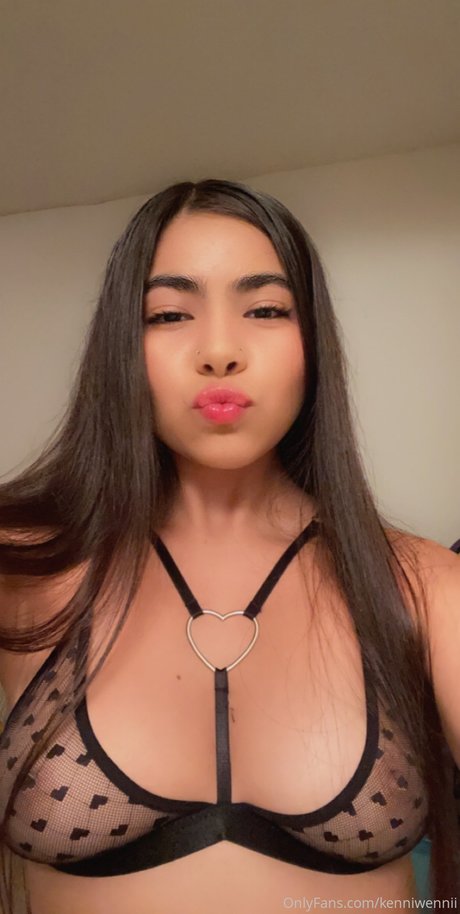 kenniwennii model nudes photos