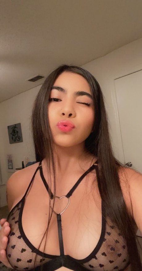 blonde babe onlyfans sexy images