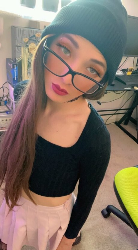 Stormy buns model erotic image