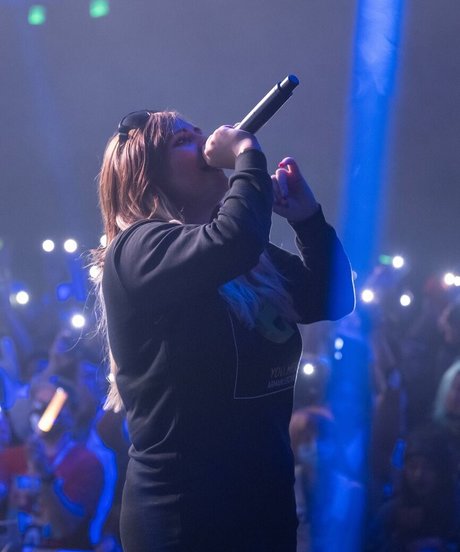 Demondice Karen nice actress pictures