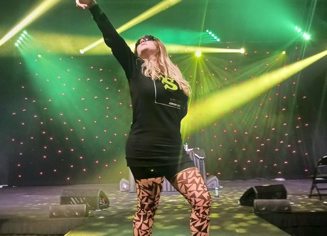 Demondice Karen hd actress picture