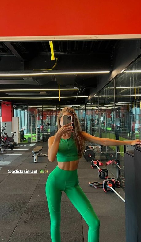 Anna Zak nice star galleries