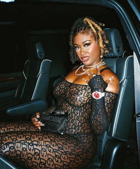 Kaliii hot actress photos