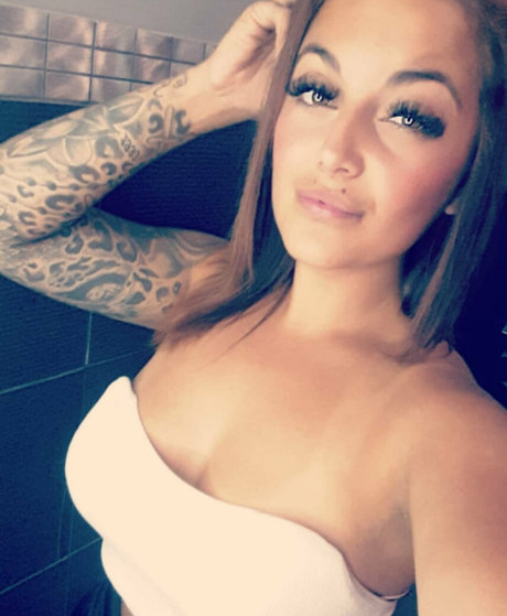 blonde secretary onlyfans sex archive