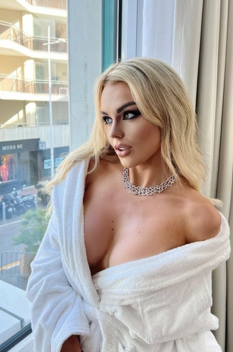 asian top onlyfans art nude img