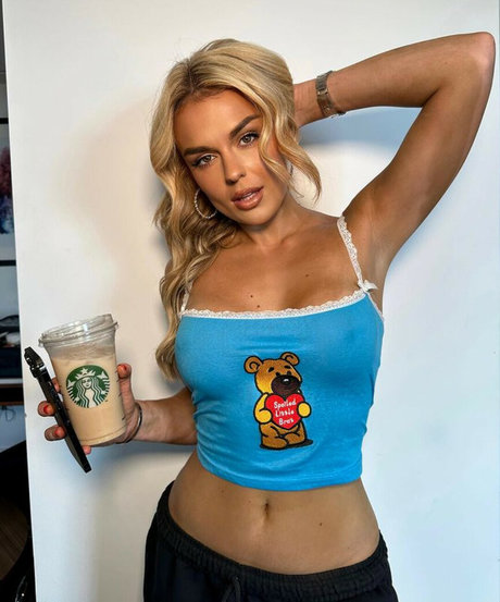 mother daughter onlyfans sexy nude pic