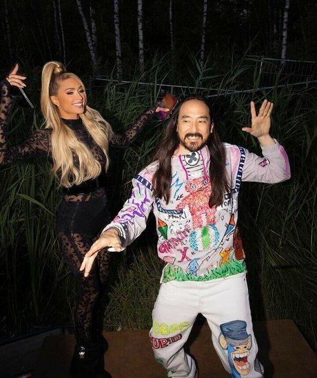 Paris Hilton high quality star images