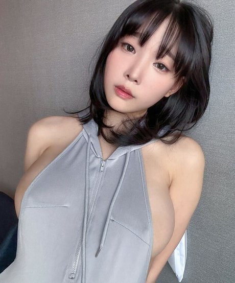 Inkyung model erotic images