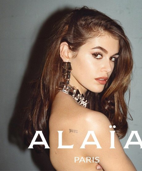 Kaia Gerber erotic actress galleries