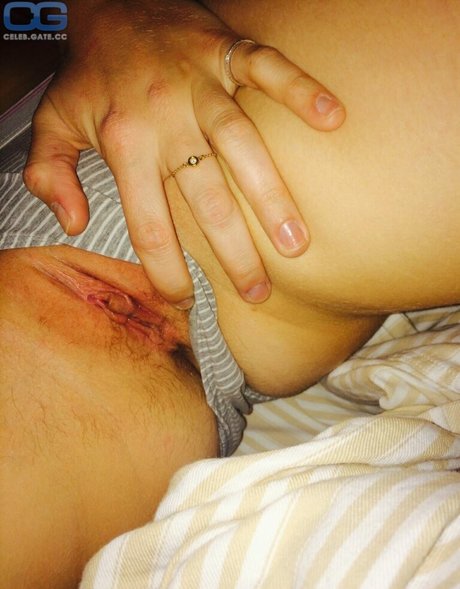 AJ Michalka nice model img