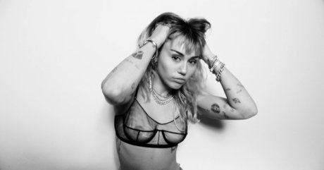 underground onlyfans pornographic picture