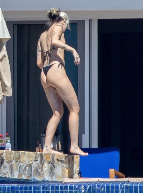 thick ass onlyfans pornos image