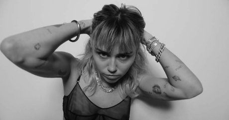 petite asian onlyfans porno photos