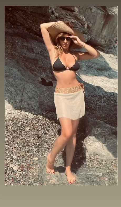 leather leggings onlyfans hd images