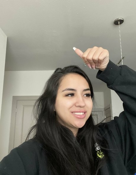 yourfutureexwifey model hot picture