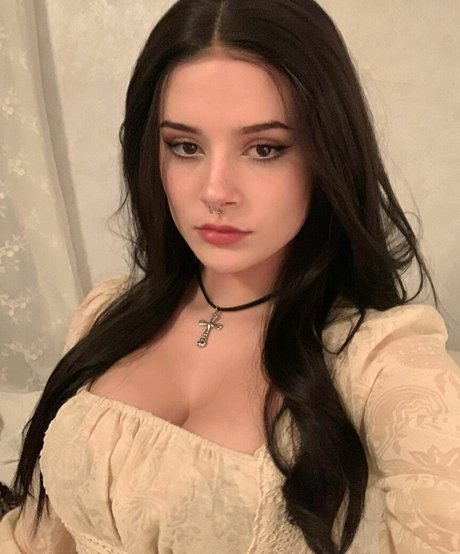 teen lesbian onlyfans nudes photo