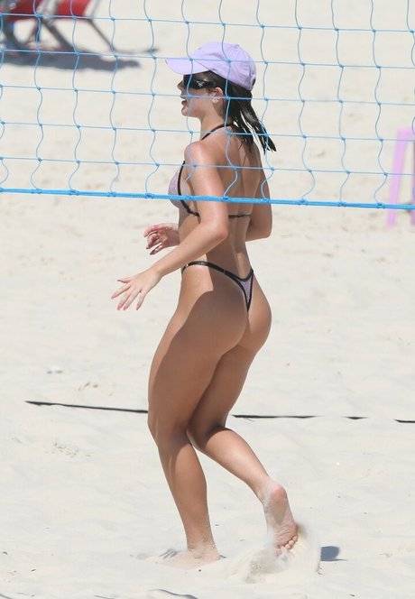 mother onlyfans hot sexy image