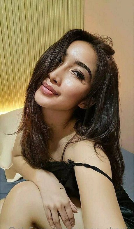 queen charly perfect star galleries