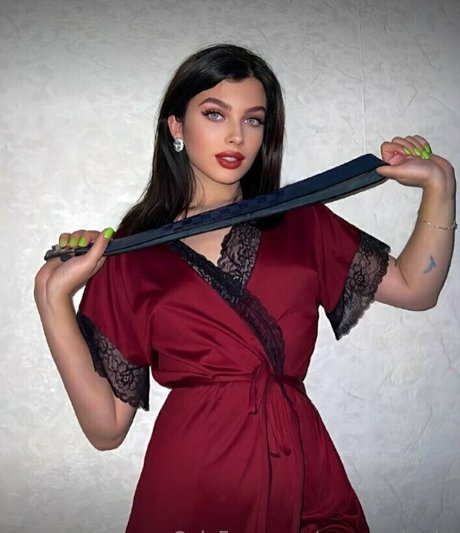 queen charly Profile photo