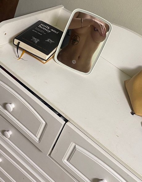 mary efed erotic star photo