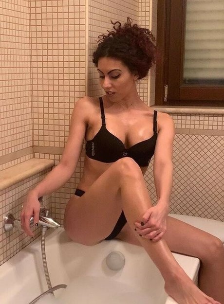 bbw midget onlyfans free naked pics