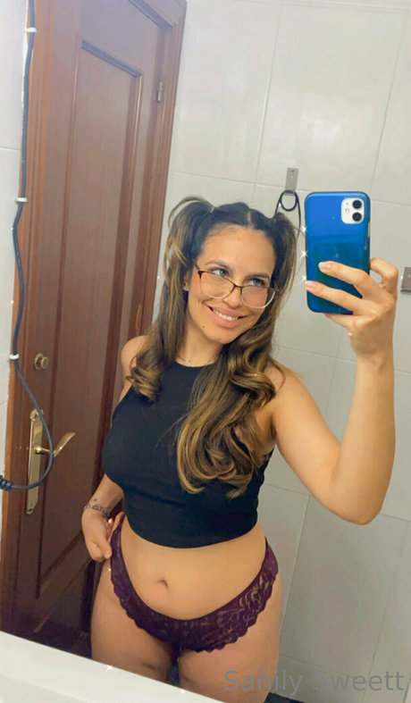 japanese teen onlyfans exclusive photo