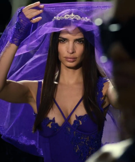 Emily Ratajkowski hd actress picture