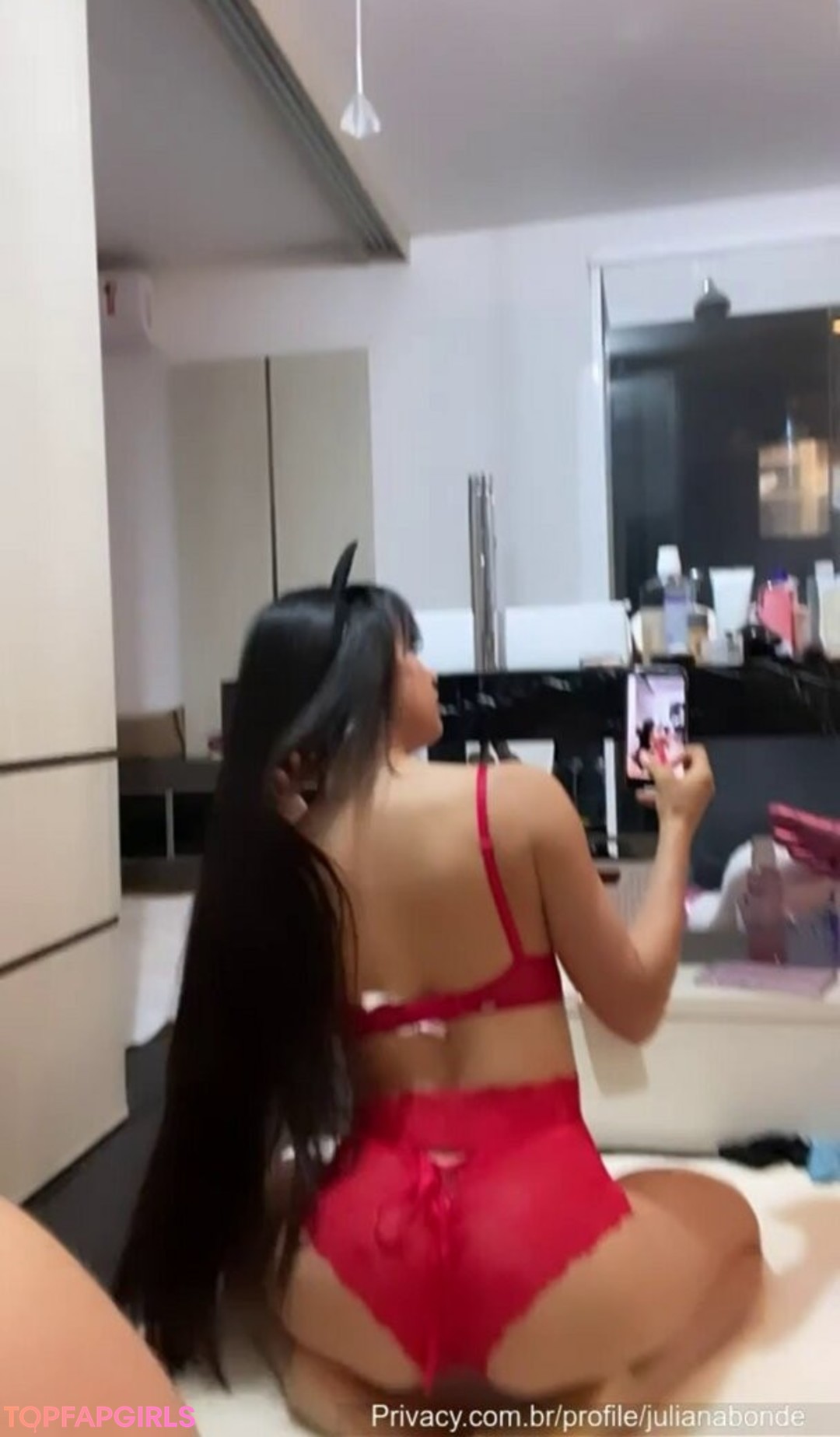 Juliana Bonde high quality model photo