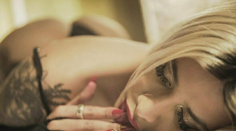 bri ts exclusive model photos