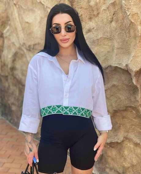 alina greys naked model pics