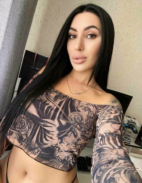 alina greys model beautiful img