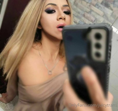 tattooed shemale onlyfans beautiful naked pic