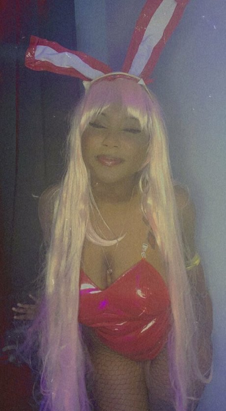 Xiouuu pornstar erotic gallery