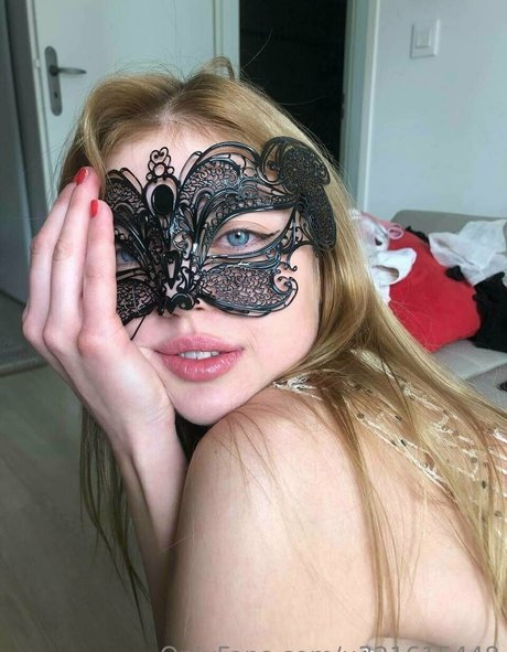 sandrateeny model porn pics