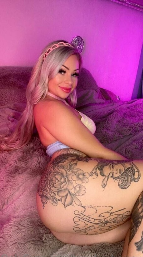 40 years old onlyfans free nude image