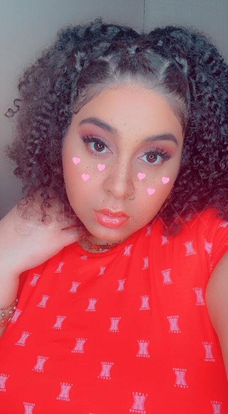 cheybbxxx model pretty image