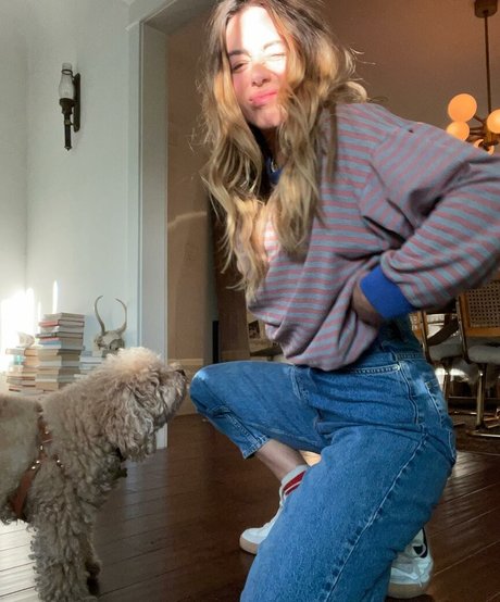 Chloe Bennet hot star photos