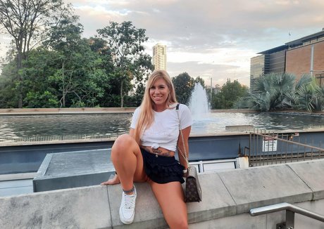 catie lee free hd actress photos