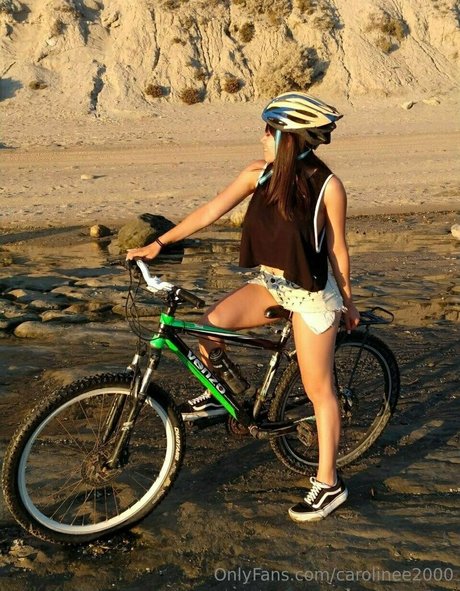 carolinee2000 nudes pornstar picture