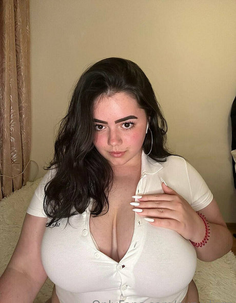 curvylizzz sexy star picture