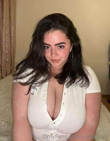 curvylizzz pornstar hot galleries