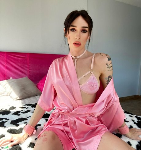 tsgirlrubi pretty pornstar image