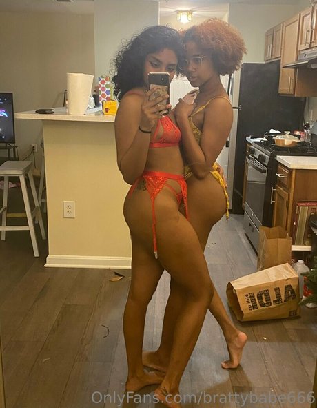 brattybabe666 model high quality pic