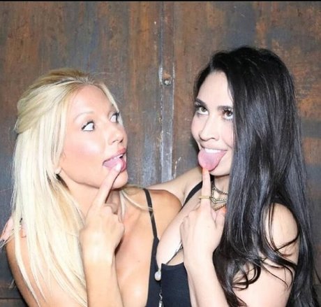 Cassie Steele nudes actress image